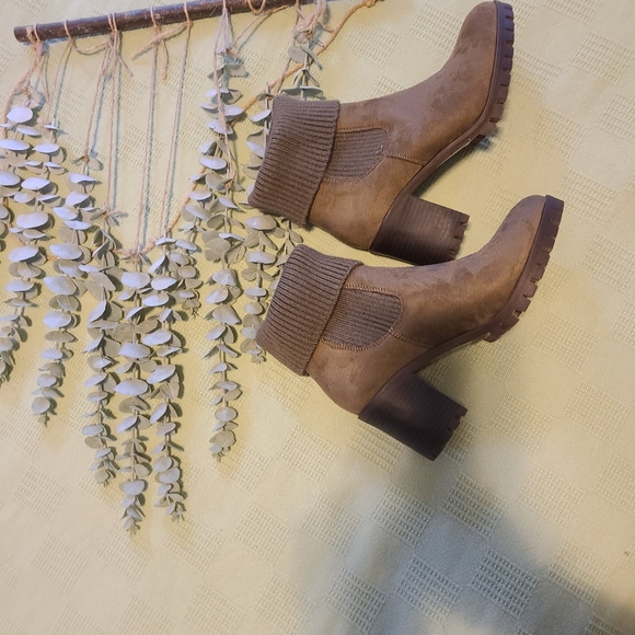 Presley boot with ribbed neck - Picture 7 of 8